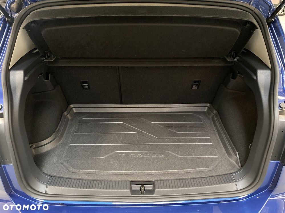 Volkswagen T-Cross - 28