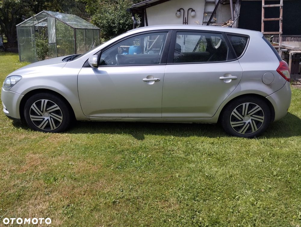 Kia Ceed 1.6 Crdi M Euro2012 - 12