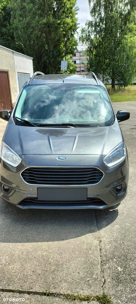 Ford Tourneo Courier - 1