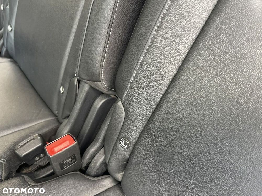 Ford S-Max - 24