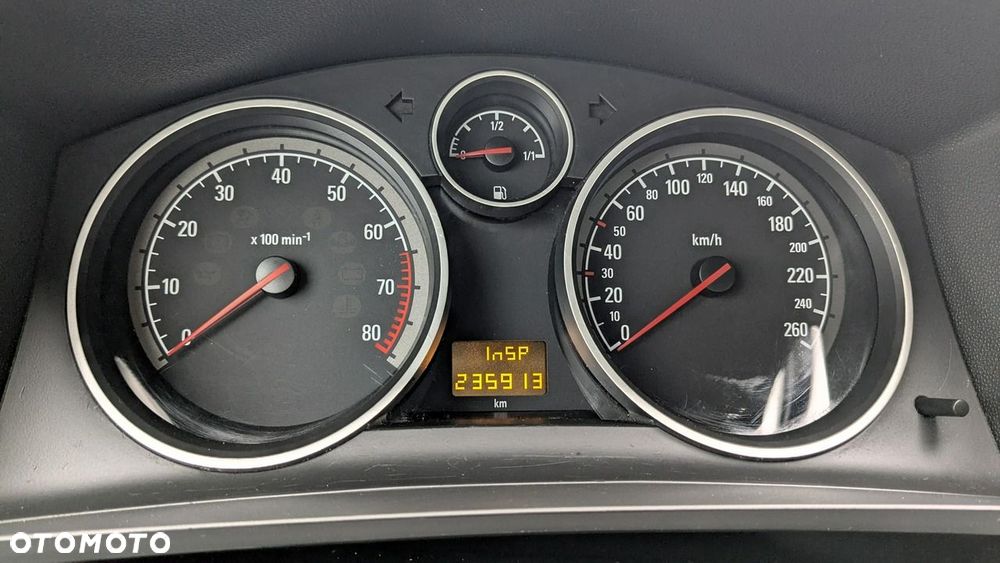 Opel Zafira - 22
