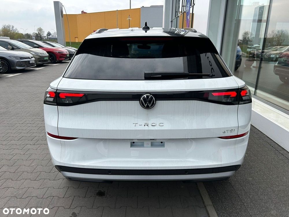 Volkswagen T-Roc - 12
