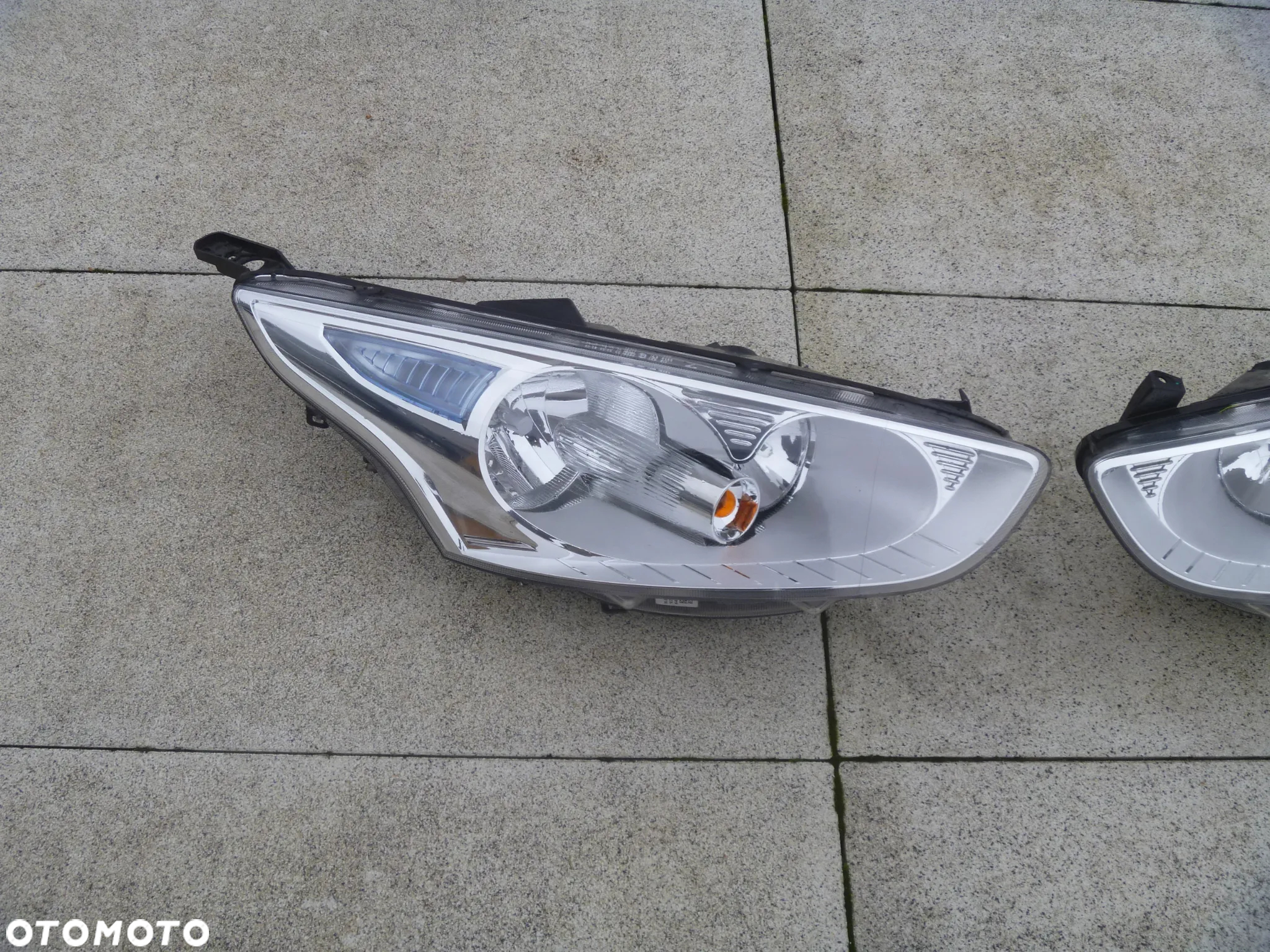 FORD B-MAX REFLEKTOR PRAWY ORYGINAŁ EUROPA - 2