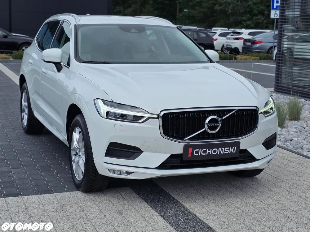 Volvo XC 60 T4 Momentum Pro - 17