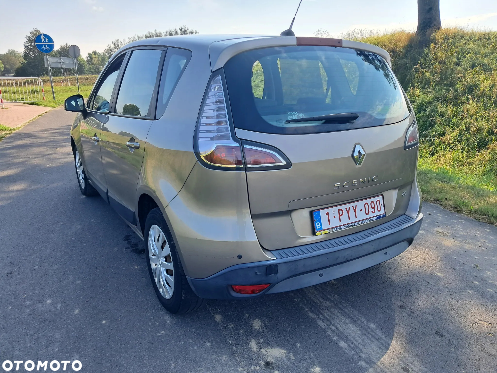Renault Scenic 1.5 dCi Dynamique - 14
