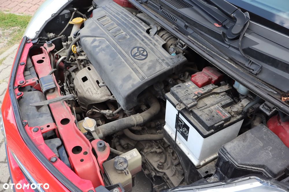 Toyota Yaris 1.33 Premium - 21