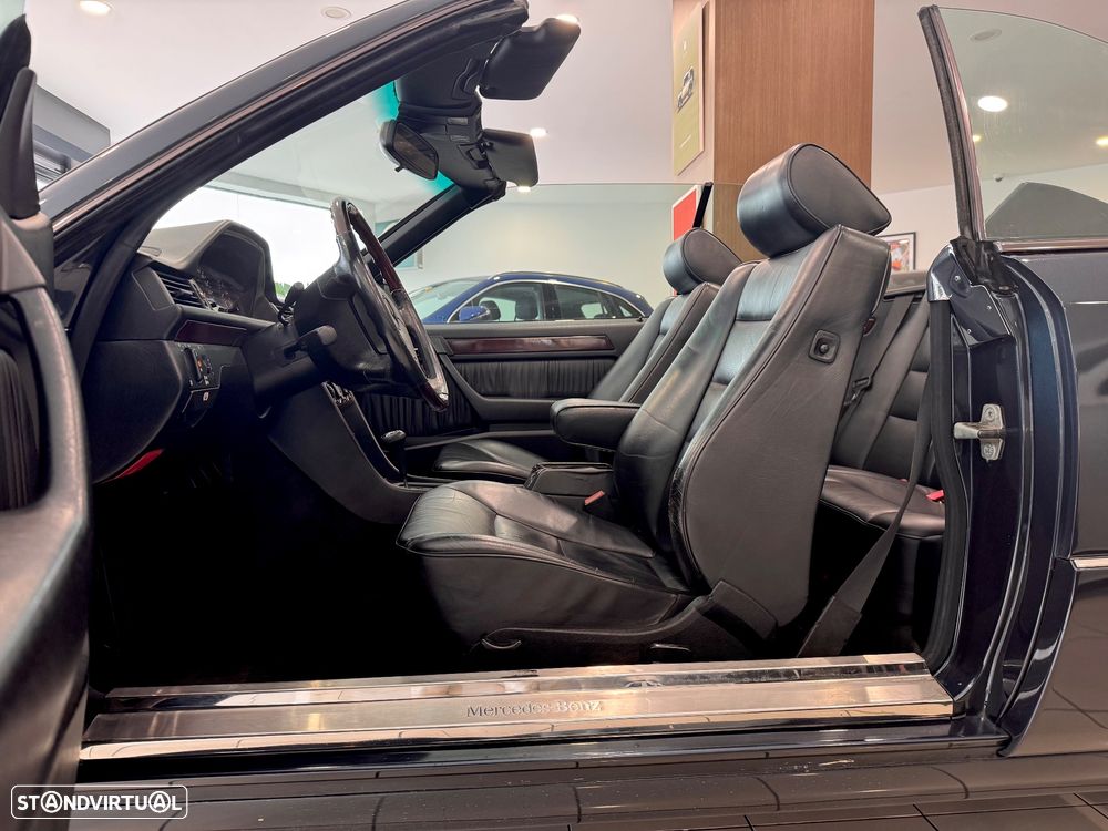 Mercedes-Benz E 320 - 15