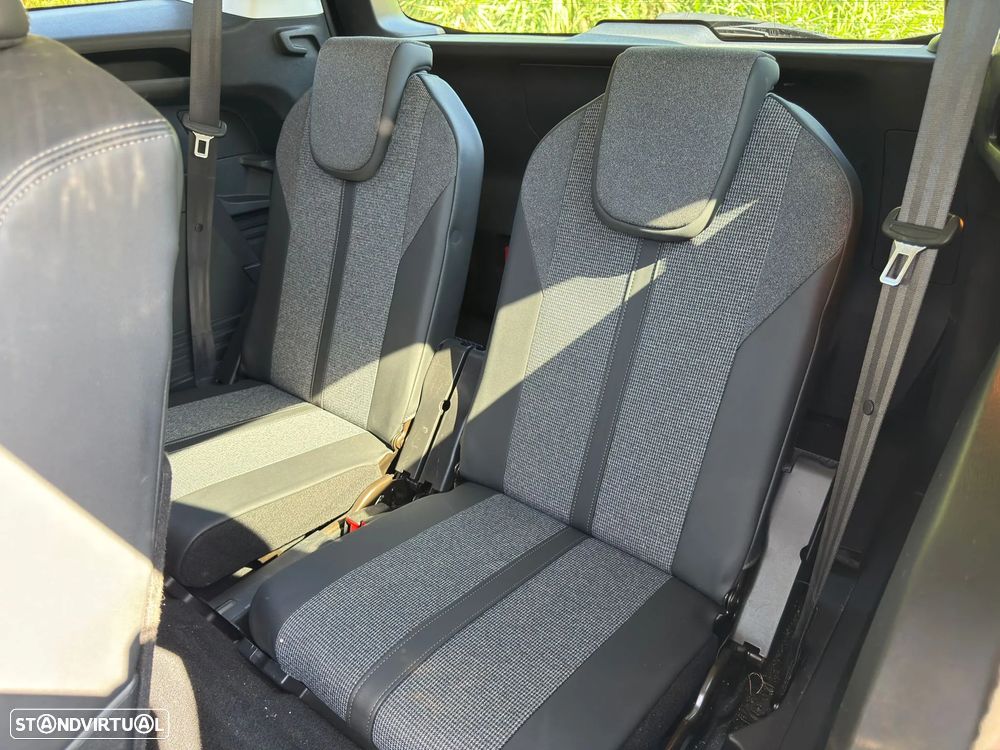 Peugeot 5008 - 11