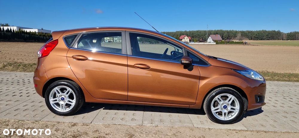 Ford Fiesta 1.0 Champions Edition - 11