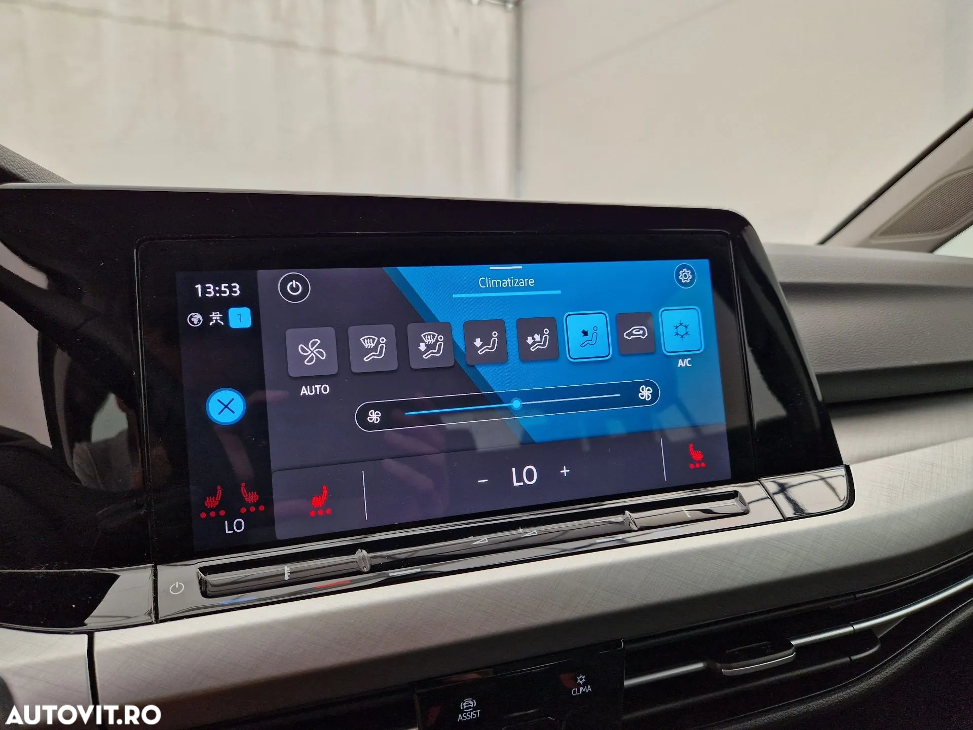 Volkswagen Golf - 6