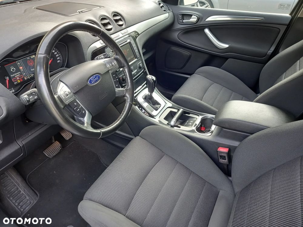 Ford S-Max 2.0 TDCi DPF Titanium - 24