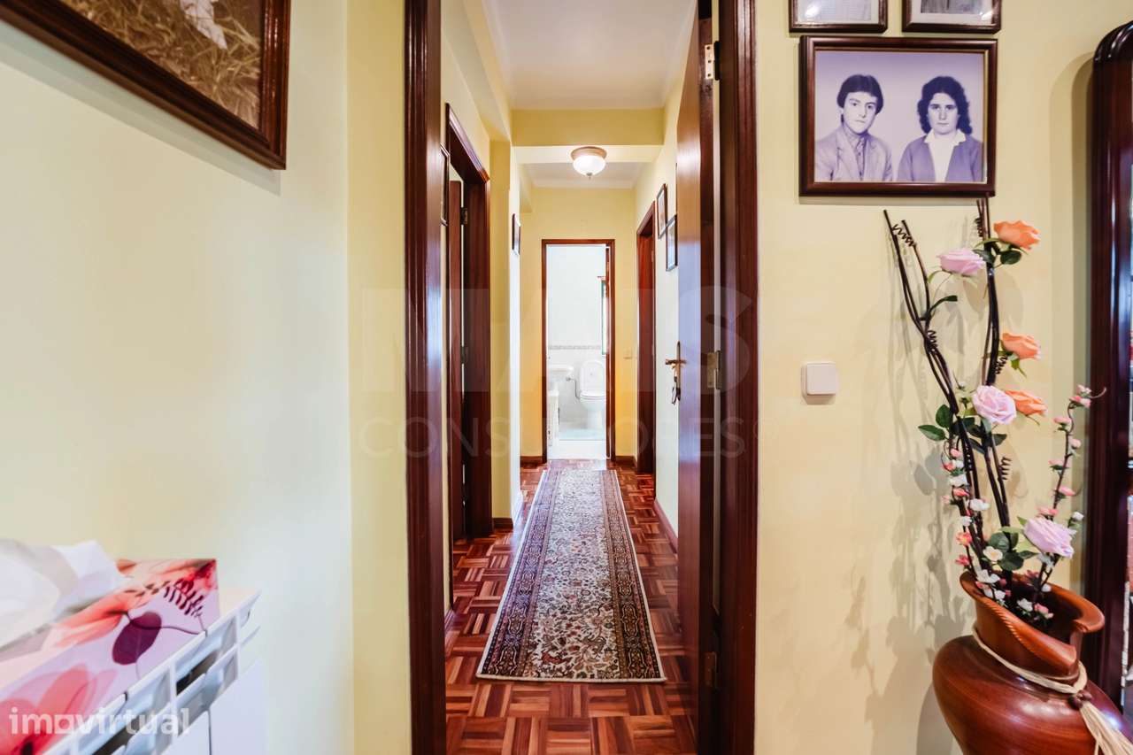 Apartamento T3 na Encosta do Sol — Espaço, Conforto e Excelente Exp... - Grande imagem: 2/39