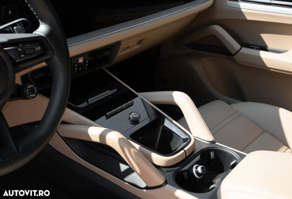 Porsche Cayenne Coupe S E-Hybrid - 14