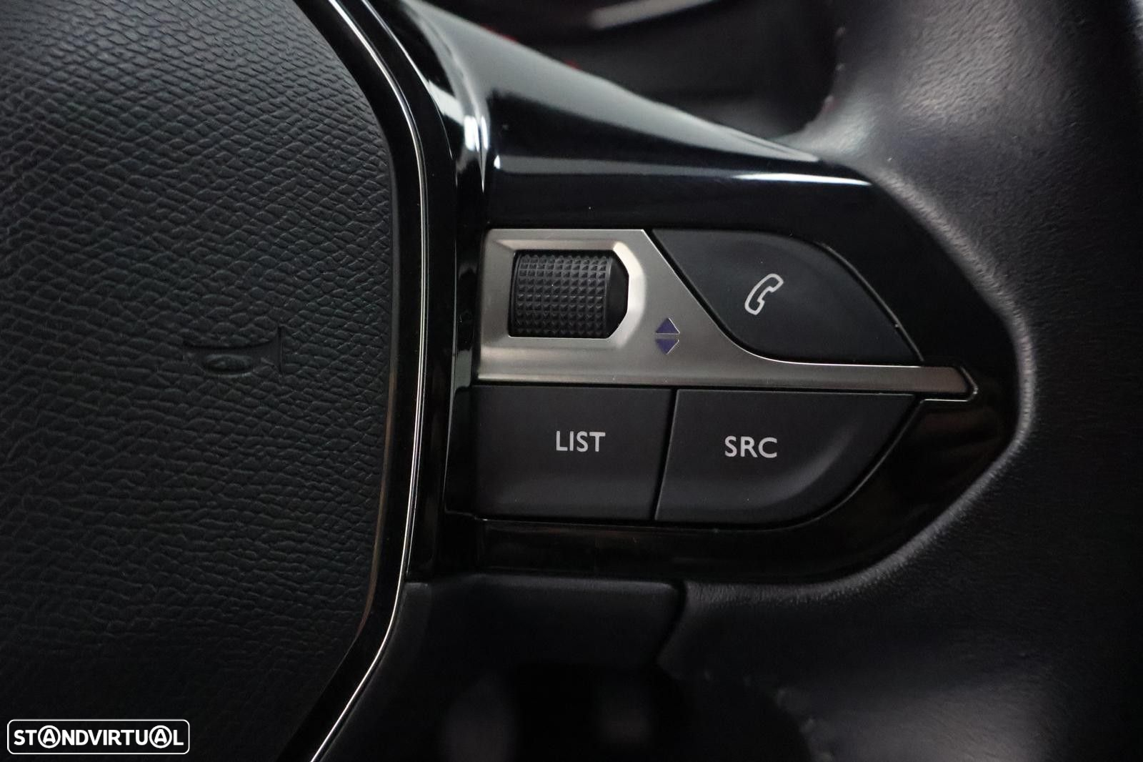 Peugeot 2008 1.2 PureTech Allure - 18