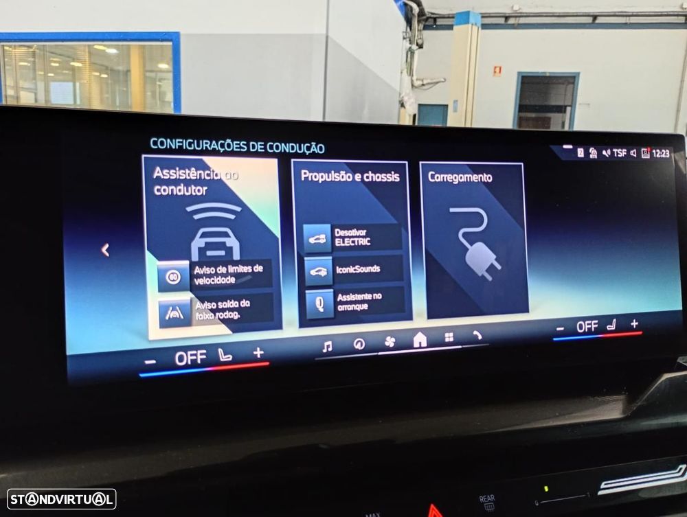 BMW 530 e Pack Desportivo M - 32