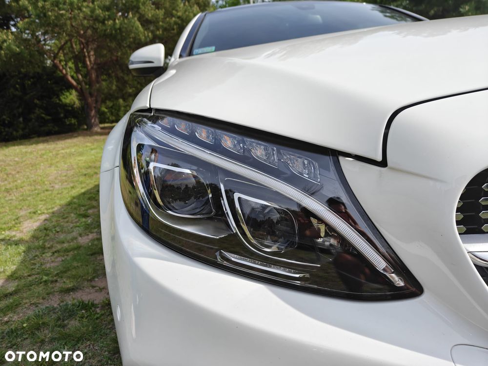 Mercedes-Benz Klasa C 300 7G-TRONIC - 10