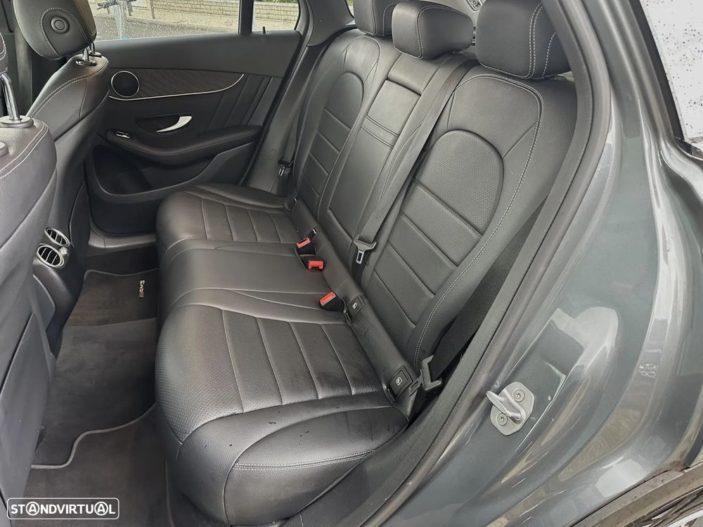 Mercedes-Benz GLC 300 d 4Matic - 12