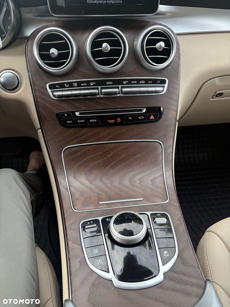 Mercedes-Benz GLC - 11