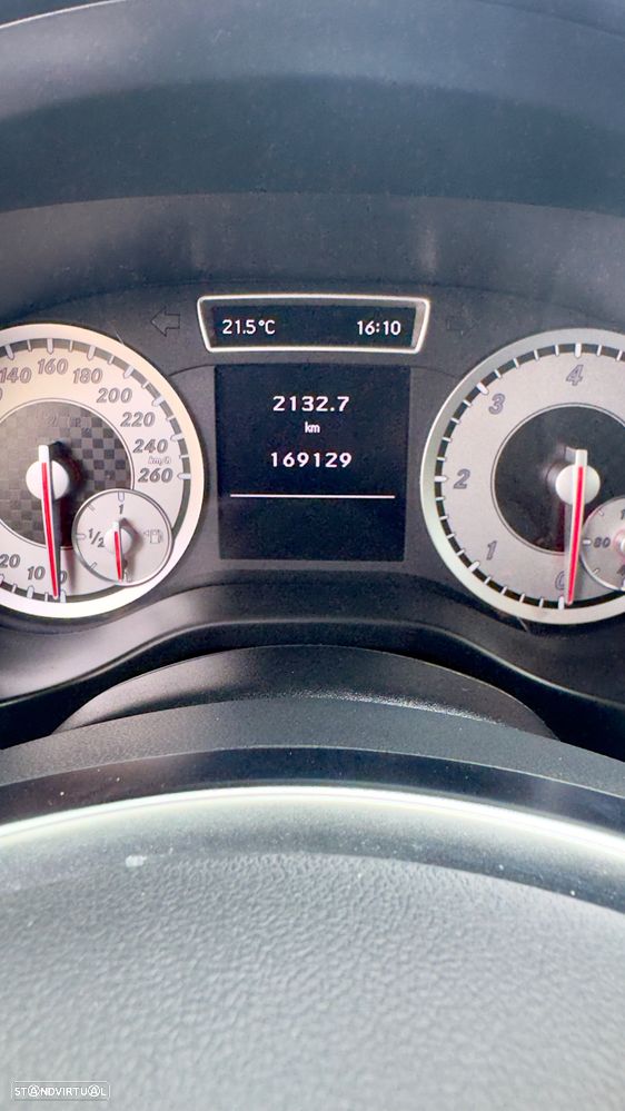 Mercedes-Benz A 180 CDI (BlueEFFICIENCY) AMG Sport - 13