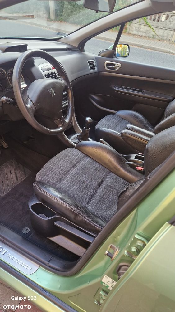 Peugeot 307 2.0 Premium - 15