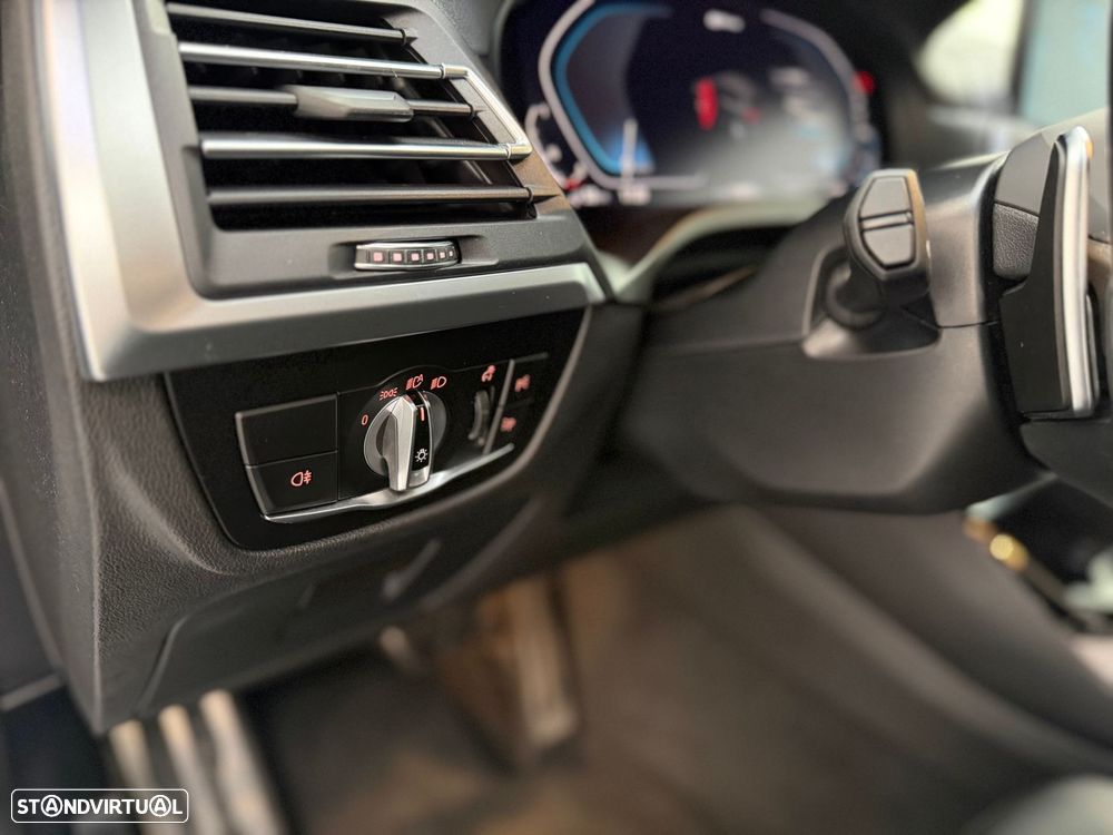 BMW X3 30 e xDrive Pack M - 19