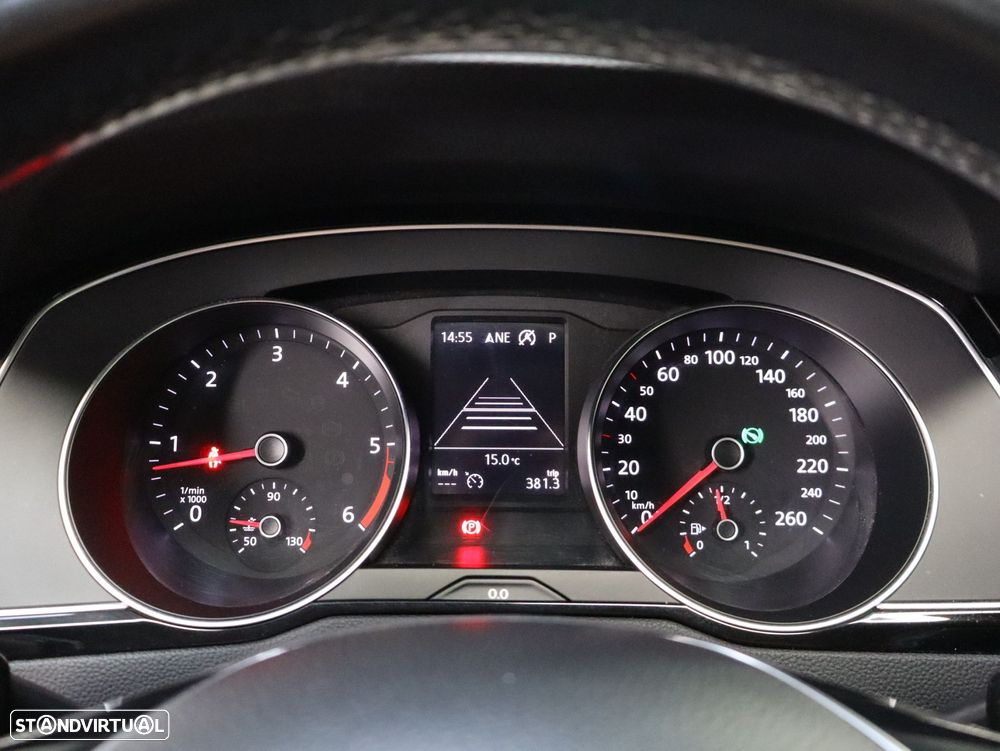 VW Passat Variant 2.0 TDi Confortline DSG - 10