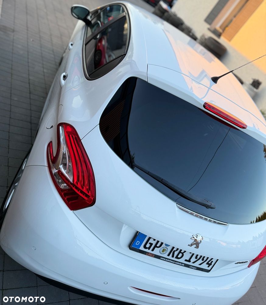 Peugeot 208 82 VTI Allure - 8