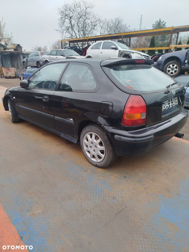 Honda Civic 6 na części. - 9