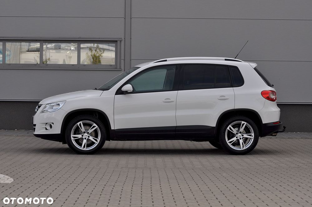 Volkswagen Tiguan 2.0 TDI DPF BlueMotion Technology Sport & Style - 18
