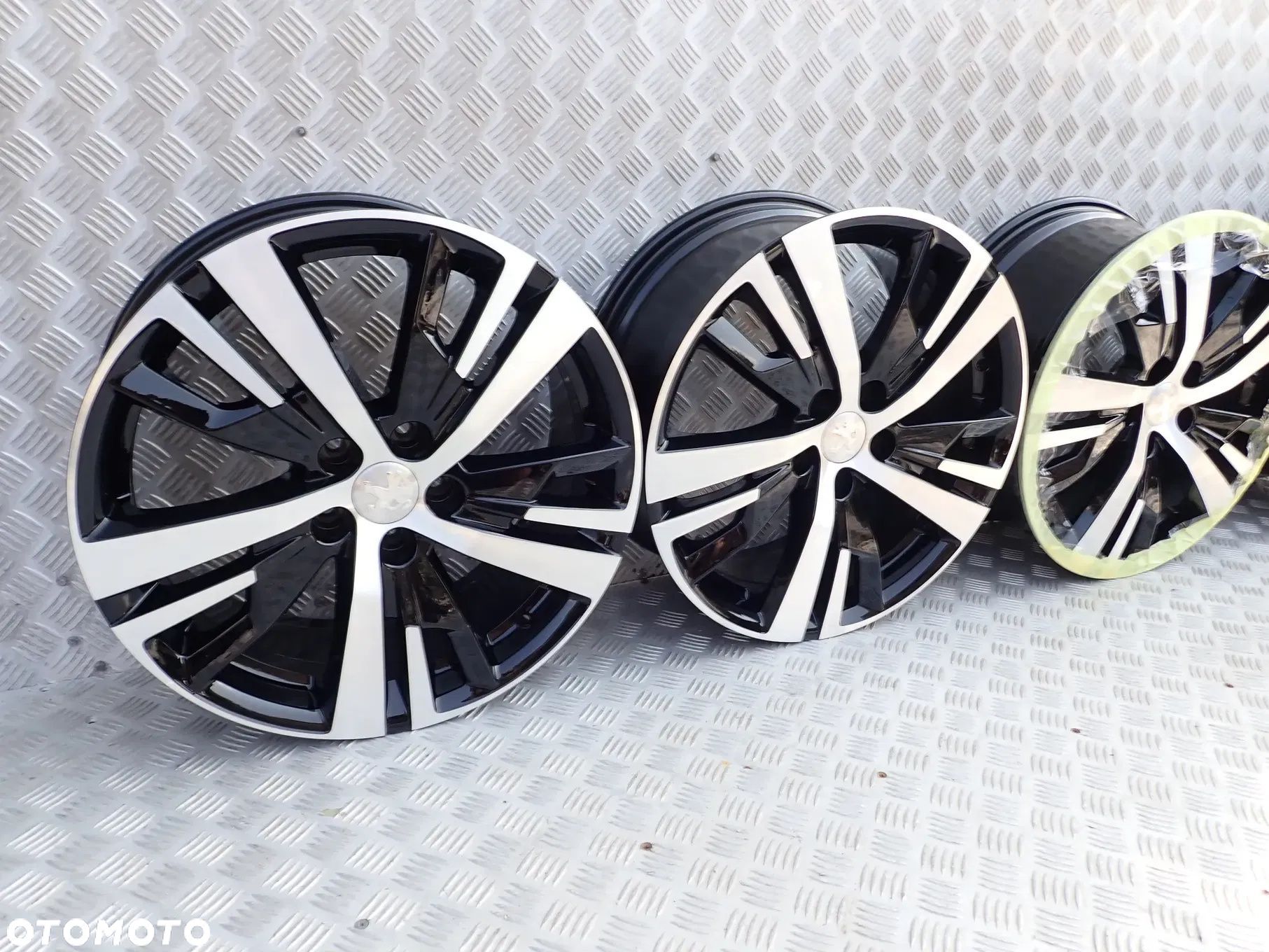 FELGI ALUMINIOWE PEUGEOT 508 3008 II 5008 7,5JX18 ET49 5X108 CZARNE -CNC - 1