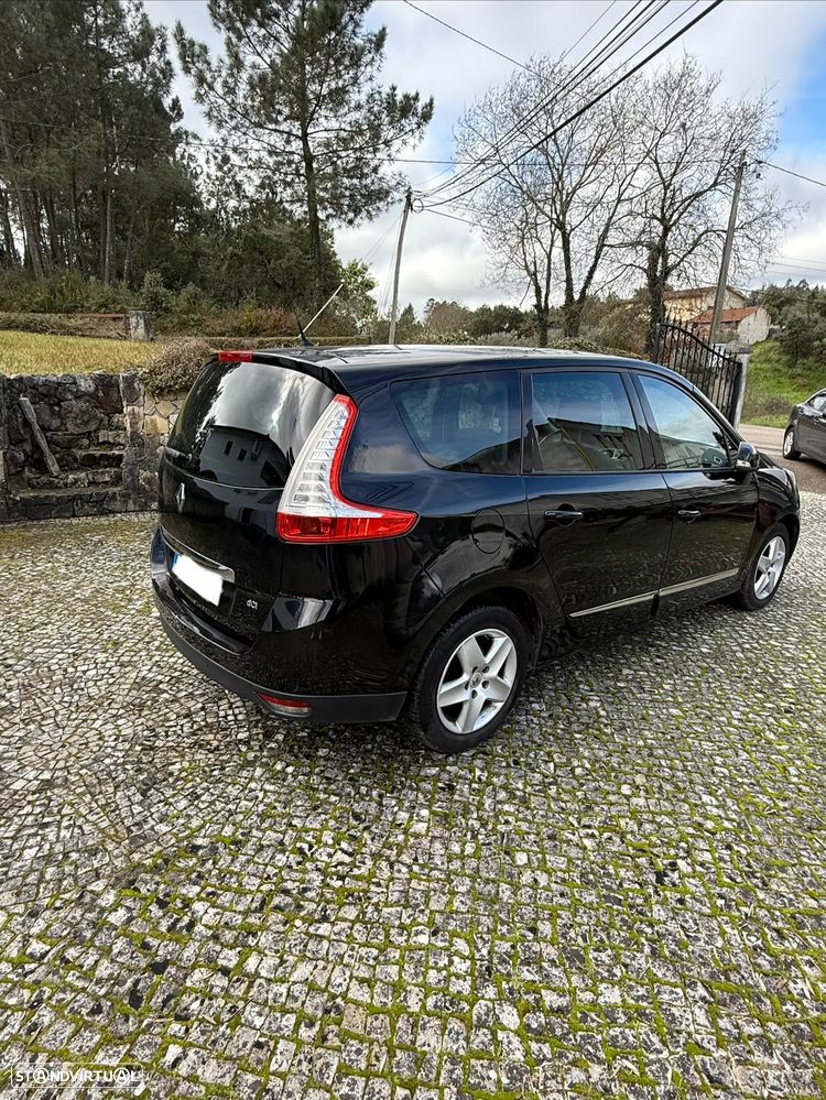 Renault Grand Scénic 1.5 dCi Bose Edition SS - 4