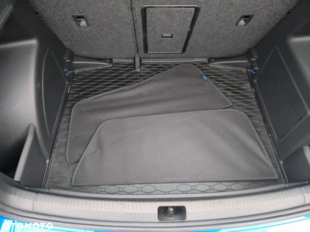 Skoda RAPID 1.0 TSI Style - 19
