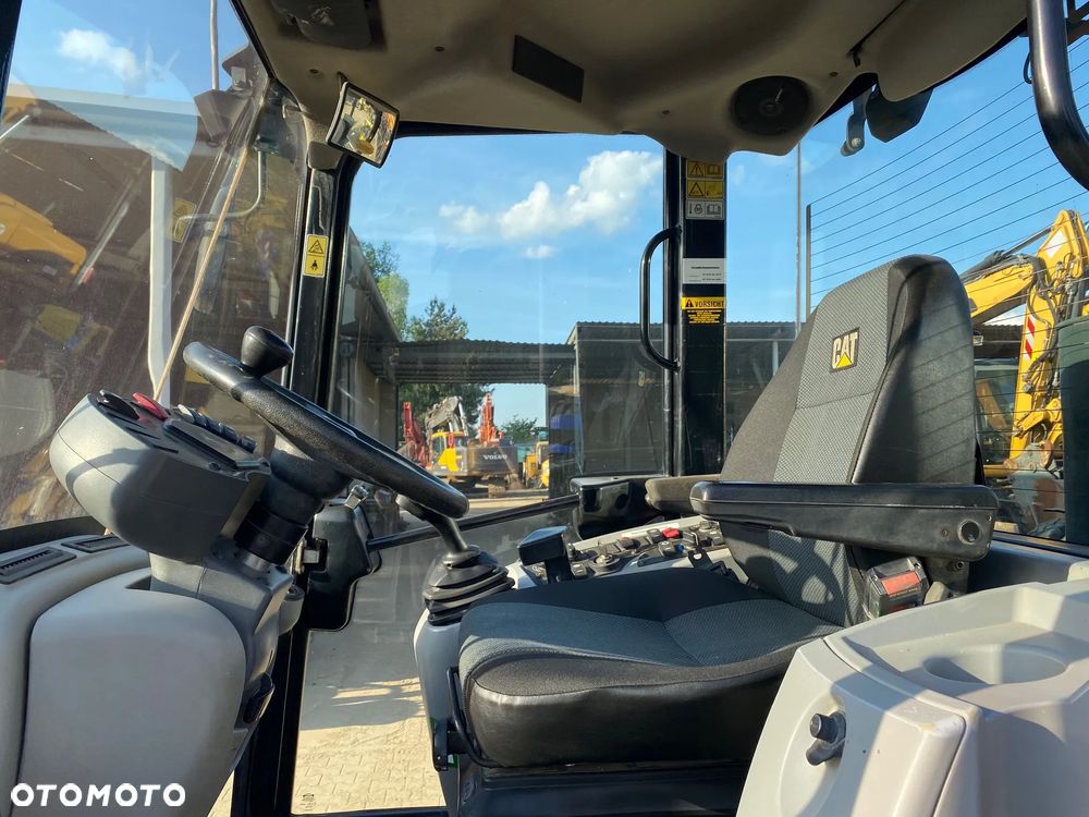 Caterpillar CAT 908H2, 6200 MTH, ŁYŻKA OTWIERANA + WIDŁY, z NIEMIEC, - 14