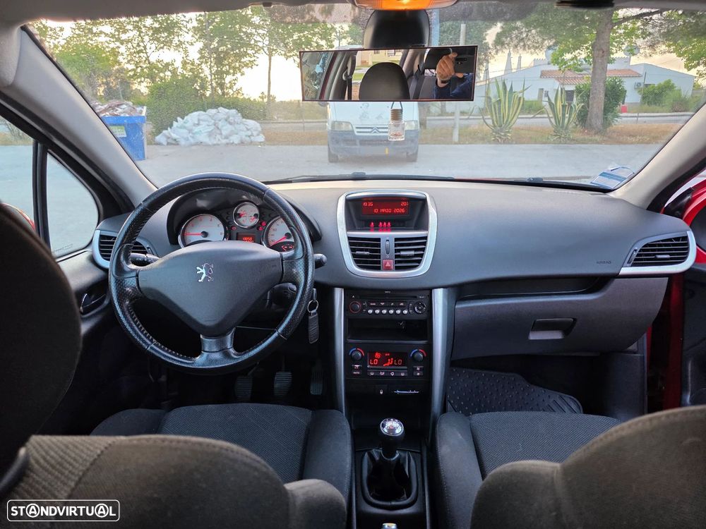 Peugeot 207 1.4 16V Sport - 16