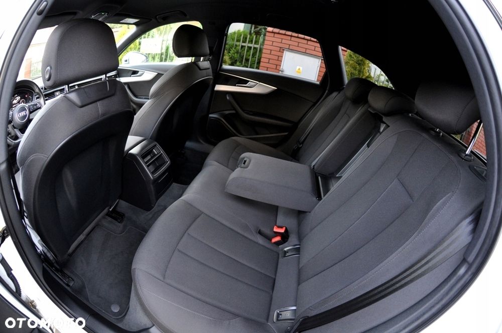 Audi A4 Avant - 13