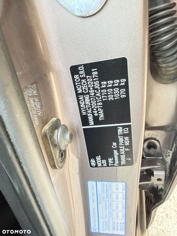 Hyundai ix20 1.4 Edition 20 - 21