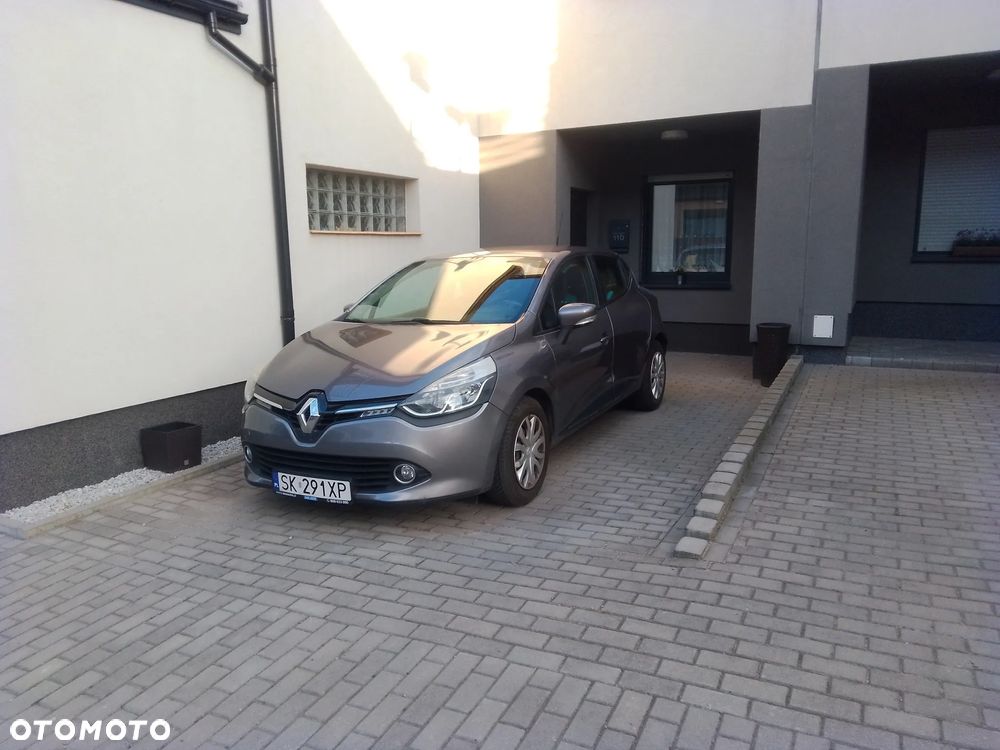 Renault Clio - 8