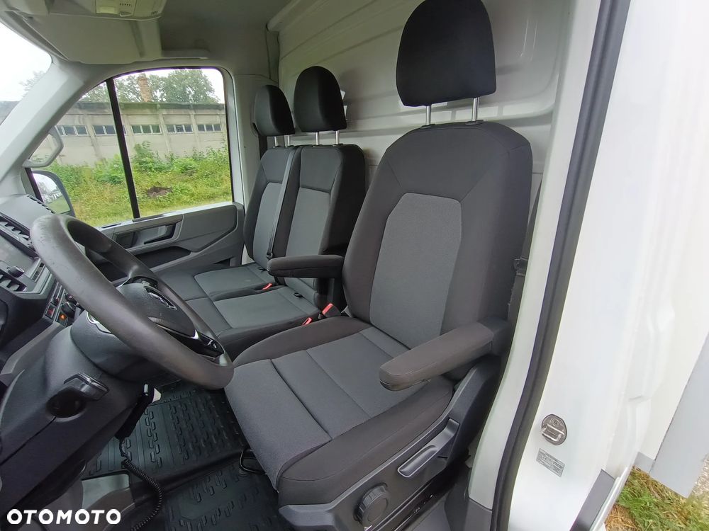 Volkswagen Crafter KONTENER+ winda ZEPRO (750kg) 2.0 diesel 177kM automat 2017 rok - 25