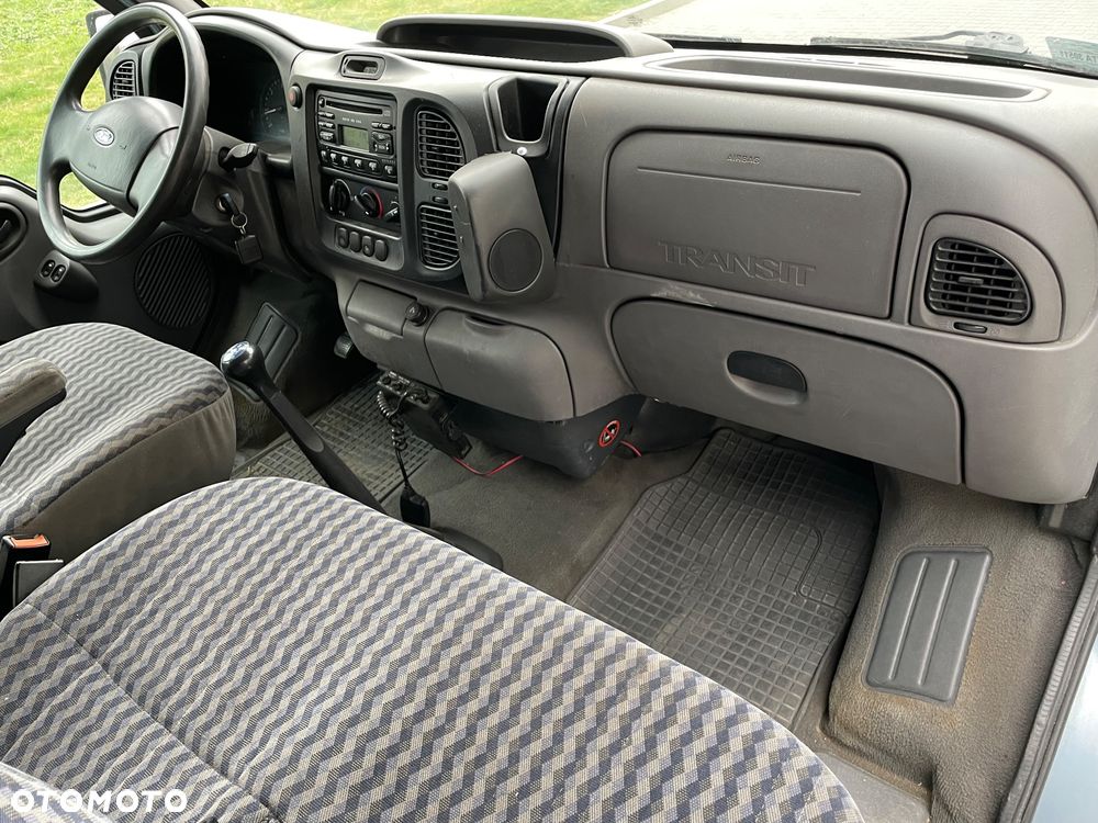 Ford Transit - 20