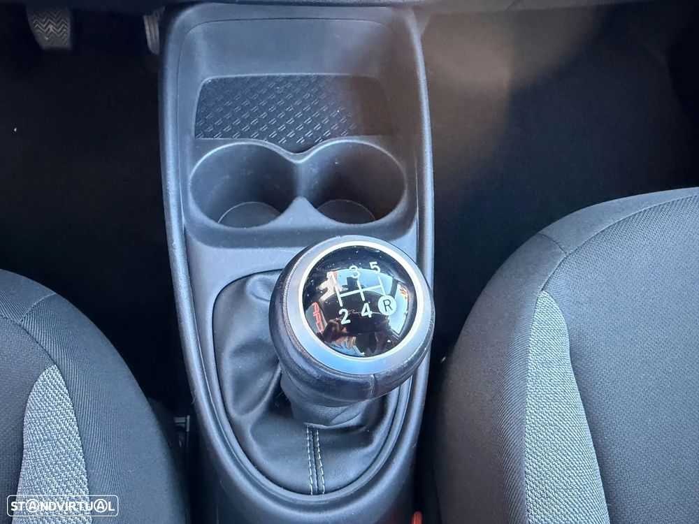 Toyota Aygo x-play - 17