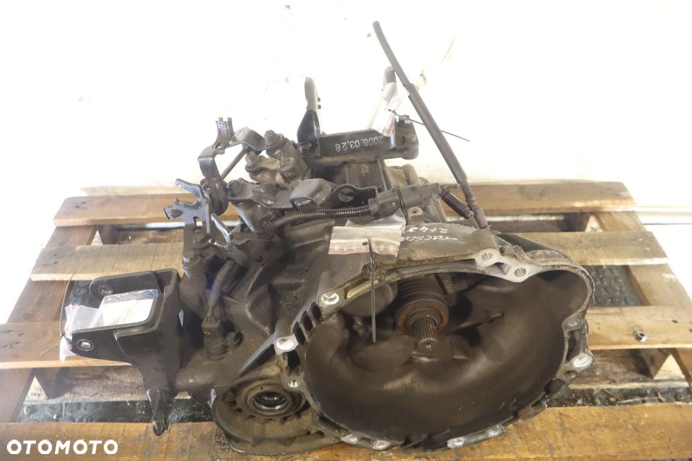 SKRZYNIA BIEGÓW 6 BIEGOWA HYUNDAI TUCSON I 2.0CRDI M4GF2 - 5