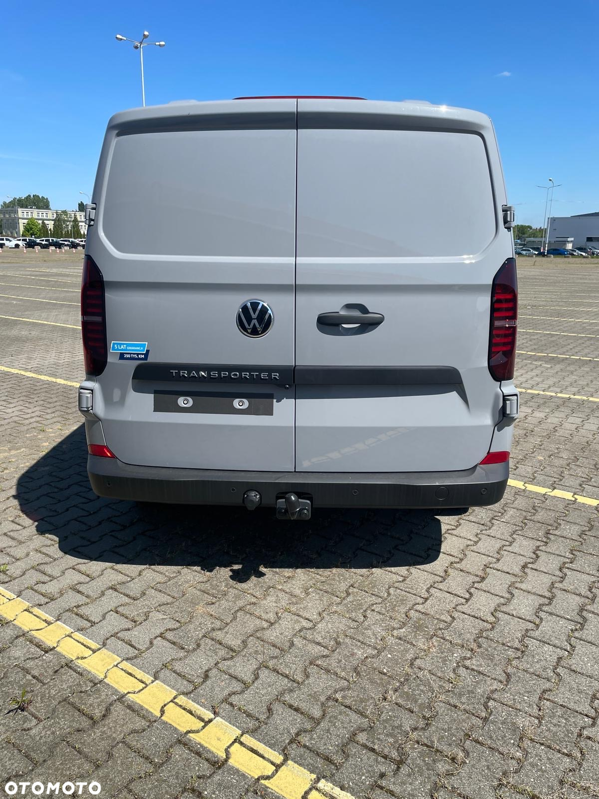 Volkswagen Transporter - 4