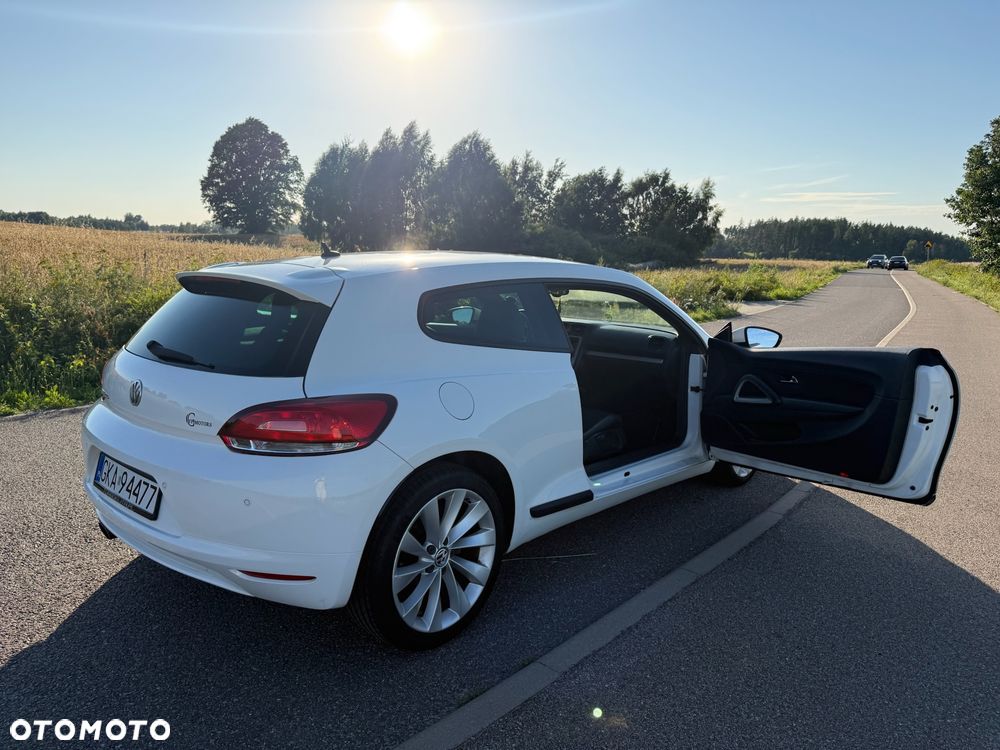 Volkswagen Scirocco 1.4 TSI DSG - 14