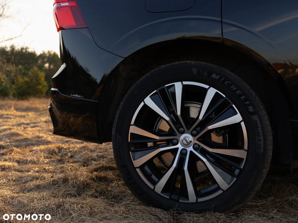 Volvo XC 60 B4 B Plus Dark - 7