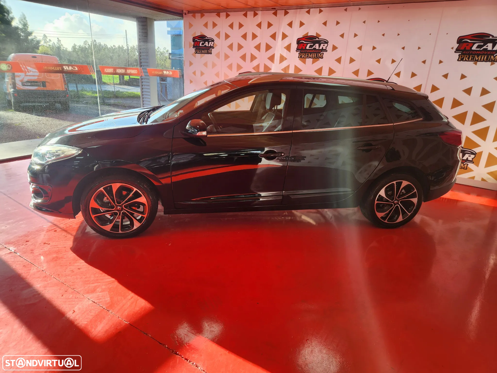 Renault Mégane Sport Tourer ENERGY dCi 130 BOSE EDITION - 4