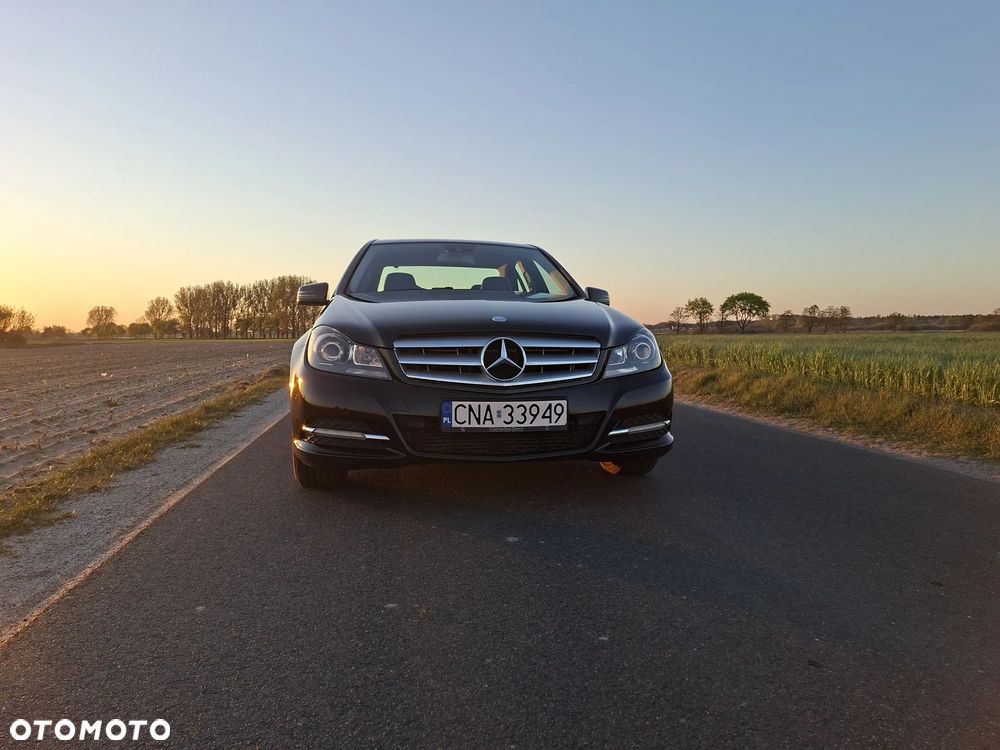 Mercedes-Benz Klasa C 220 CDI DPF (BlueEFFICIENCY) - 2