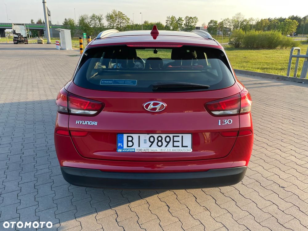 Hyundai i30 1.4 Classic + - 3