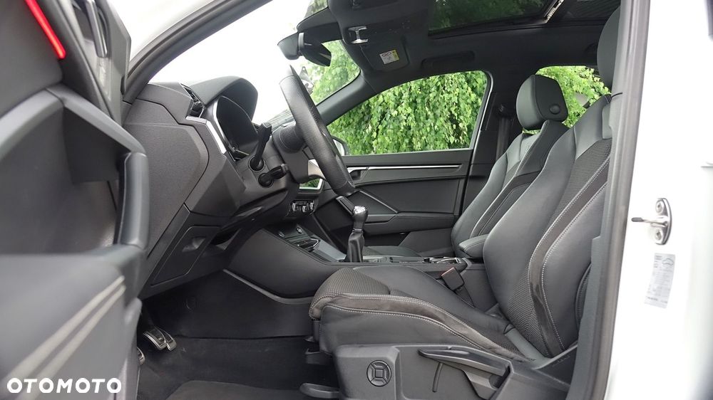 Audi Q3 - 22