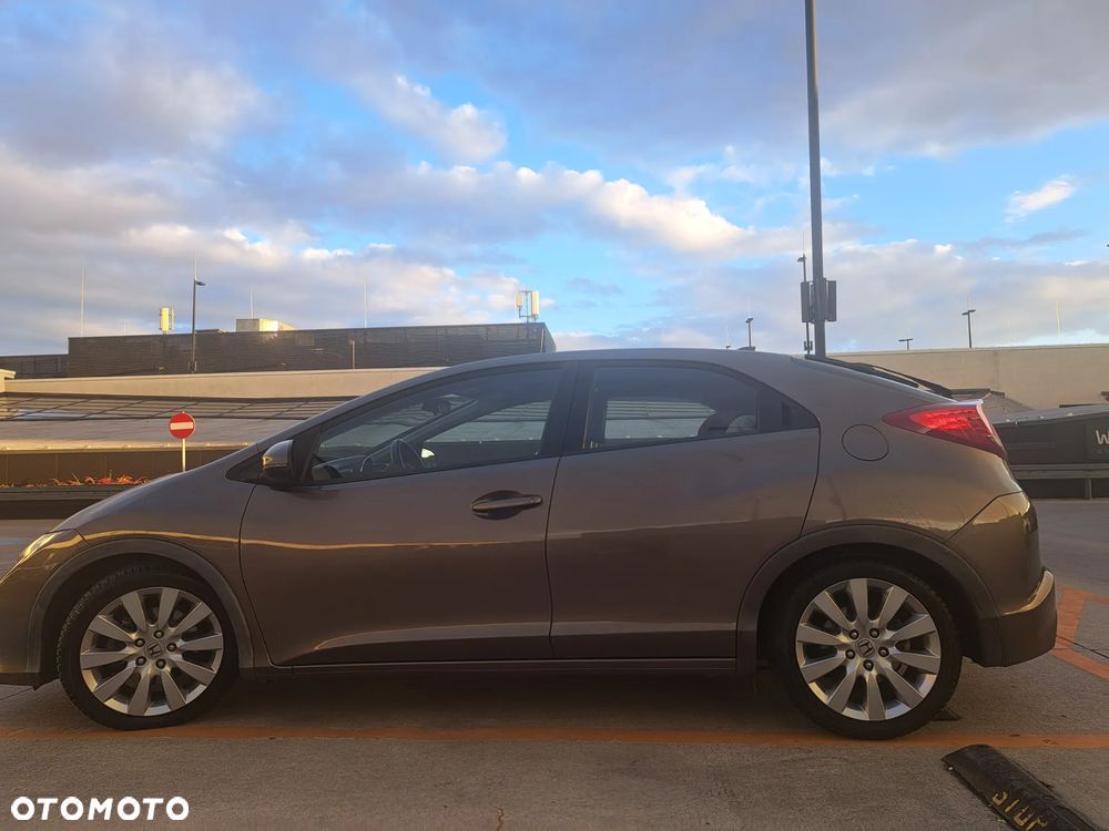 Honda Civic 2012 photo 5