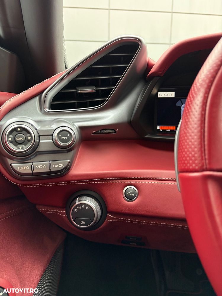 Ferrari 488 GTB - 24